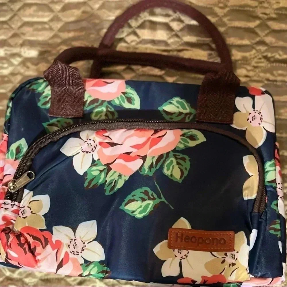 Large Floral Lunch Bag for Women that keeps food hot or cold for six hours